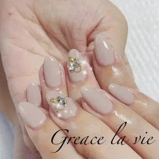 ロング カラー パーマ ヘアアレンジ ネイル マツエク・マツパ Greace  la vieのネイルデザイン