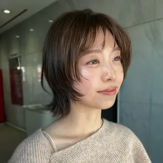 ショート たおちゃん／レイヤー ／透明感カラーのヘアスタイル
