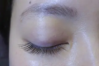 マツエク・マツパ アイデザイナー 山下の眉毛・アイブロウイメージ