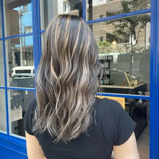 ロング カラー 🫧艶髪/ブリーチ 🐳honami🫧のヘアスタイル