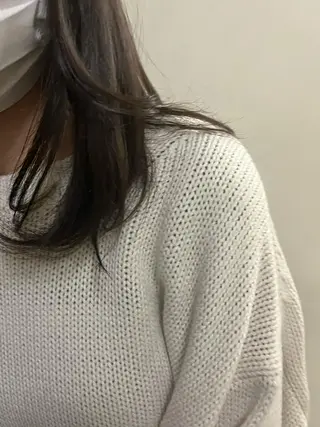 ミディアム カラー 酒井 陽南乃のヘアスタイル