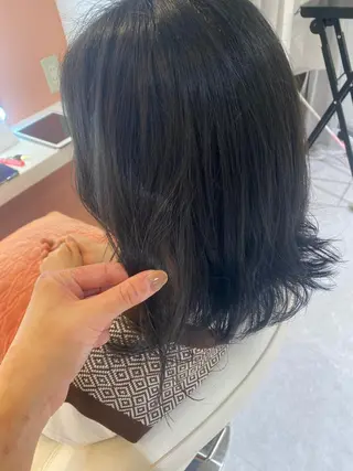 ミディアム 梛木 唯のヘアスタイル