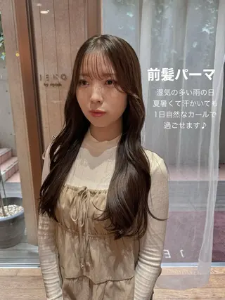 ミディアム パーマ 大橋 芽衣のヘアスタイル