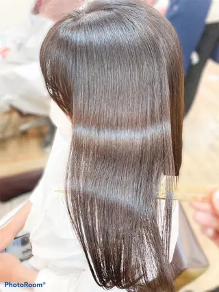 ロング KASHI|顔まわり ×艶髪プロデューサーのヘアスタイル