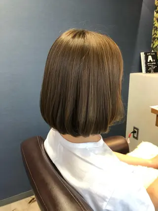 ショート カラー tuuli トゥーリのヘアスタイル