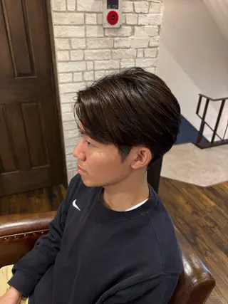 メンズ noa 似合わせ︰ 透明感︰韓国風のヘアスタイル