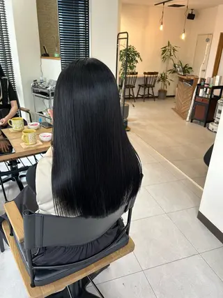 ロング カラー sui所属・水間 鈴奈のヘアスタイル