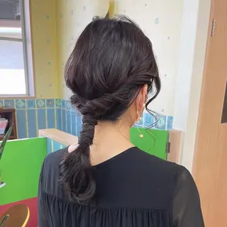ミディアム ヘアアレンジ yui .のヘアスタイル