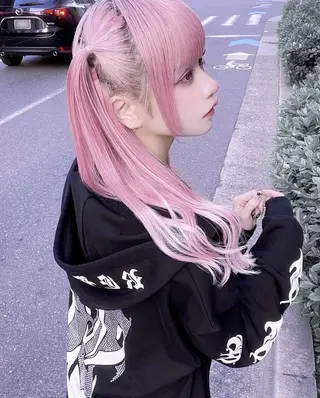 セミロング カラー ヘアアレンジ 🫧モテる💗ダメー ジレスハイトーン🫧のヘアスタイル