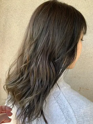 セミロング カラー 渡部 恭子のヘアスタイル