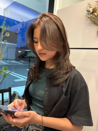 セミロング niil所属・REINA /niil/女性限定のヘアスタイル