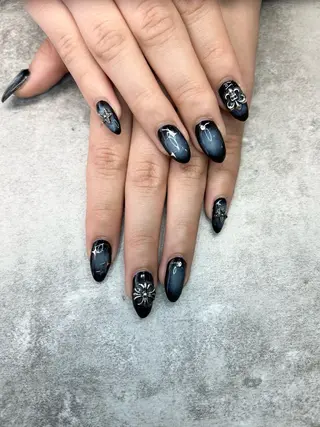 ネイル sara +のネイルデザイン