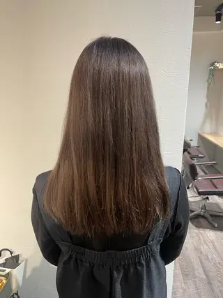 カラー SOL Matsumuraのヘアスタイル