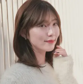 ミディアム カラー ボブ/縮毛矯正/ レイヤー/塚田のヘアスタイル