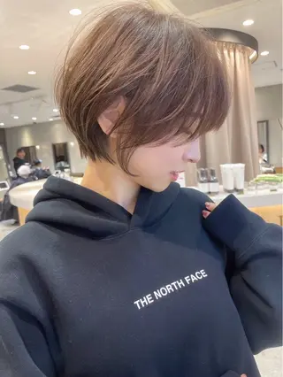 ショート カラー 🌟透明感カラー× 小顔カット いっせいのヘアスタイル