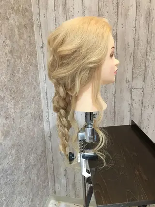 セミロング ヘアアレンジ 🫟Blanco🫟 Color&Careのヘアスタイル