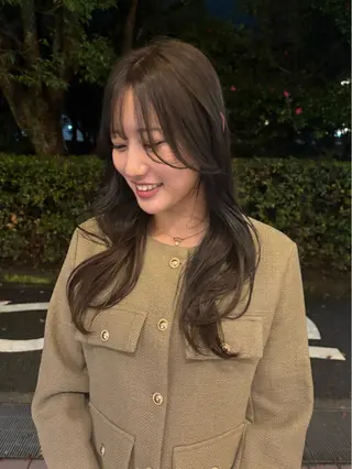 セミロング 韓国レイヤー YOKE reinaのヘアスタイル