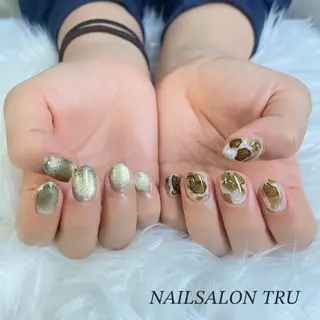 ネイル 𝐼𝑁𝑂𝑈𝐸 𝑀𝐼𝐴のネイルデザイン