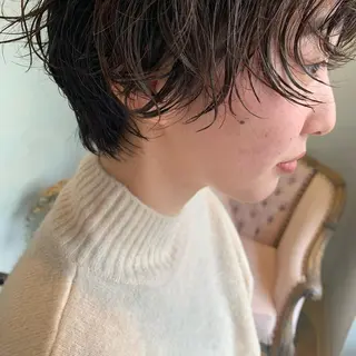 ショート パーマ SAKINO. ベージュカラーのヘアスタイル