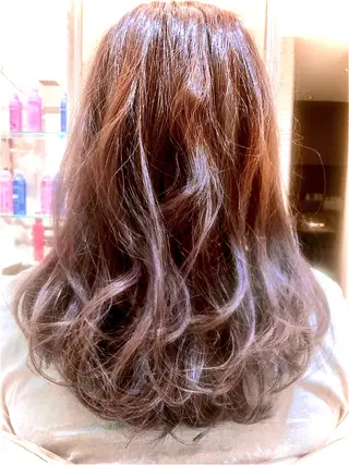 ミディアム パーマ 岡屋 瞬のヘアスタイル