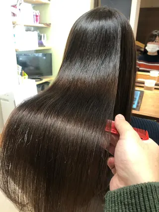 ロング tuuli トゥーリのヘアスタイル