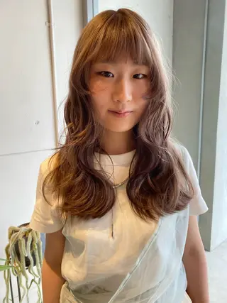 ロング レイヤーカット/ ダブルカラーサクライのヘアスタイル