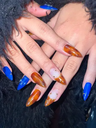 ネイル ー 葉のネイルデザイン