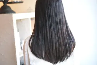 ロング 新生活応援★半額/ 25歳以下　“内間”のヘアスタイル