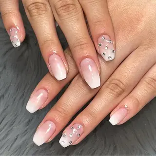 ネイル RICO Nail パーツつけ放題🌈のネイルデザイン