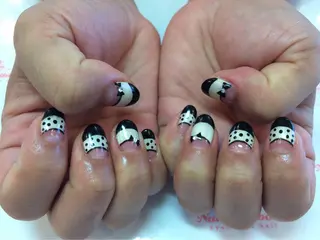 ネイル ネイルリボン 受付スタッフのネイルデザイン