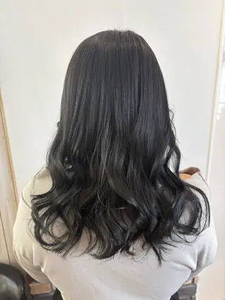 カラー 坂口 月陽のヘアスタイル