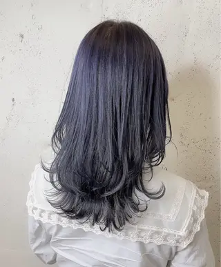 セミロング カラー 透明感カラー🎀／ 寒色カラー／マツエクのヘアスタイル