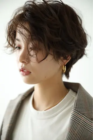 ショート カラー パーマ ヘアアレンジ マツエク・マツパ SUZUNO🤎ボブ レイヤー🫧顔周りのヘアスタイル