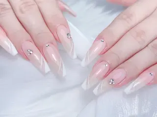 ネイル M🌷nail 長さだし専門店のネイルデザイン