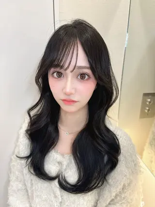 ロング カラー shion 透明感カラーのヘアスタイル