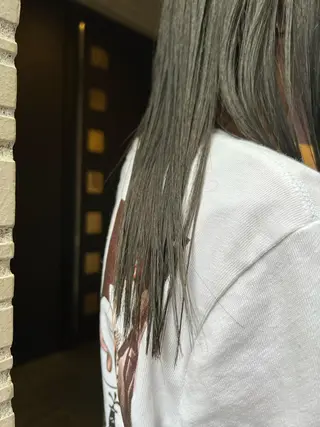 セミロング カラー 両国駅徒歩1分⭐️ アイロン仕上げのヘアスタイル