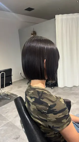 ミディアム YURINO /ボブ ベージュ/ハイトーンのヘアスタイル