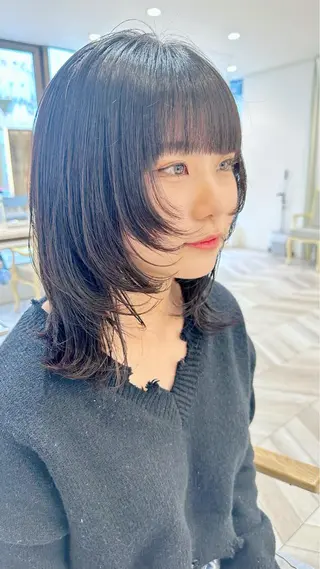 ミディアム 小顔レイヤー/ ベージュ🤍Rieのヘアスタイル