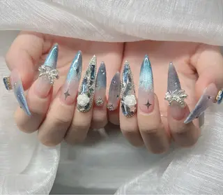 ネイル Lee Nailsのネイルデザイン