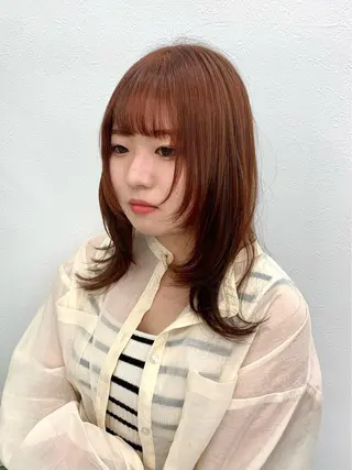 セミロング カラー レイヤー ハイトーン 暖色⭐︎KANAKOのヘアスタイル