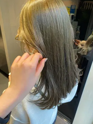 ミディアム カラー ヘアアレンジ 韓国ヘア┊︎レイヤー ┊︎haruka🌙のヘアスタイル