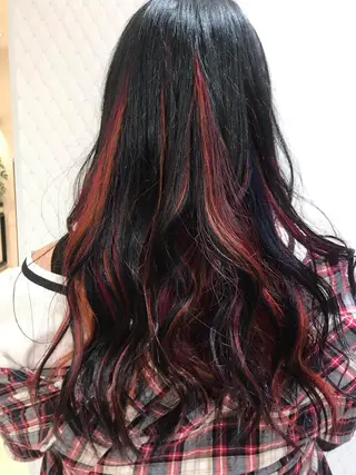 ロング カラー 茂木 結希のヘアスタイル