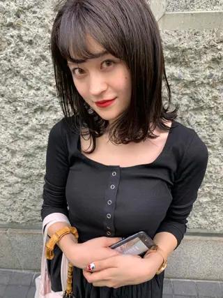 ミディアム カラー Lolonois梅田 スタッフのヘアスタイル