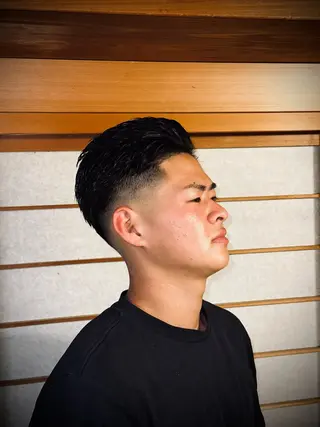 ショート メンズ 岩本 文太のヘアスタイル