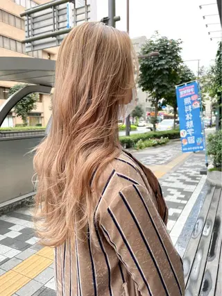 ロング カラー ヘアアレンジ #ブリーチカラー Akihoのヘアスタイル