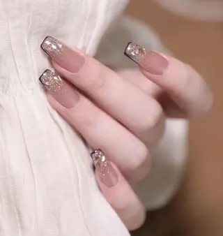 ネイル Queens テイのネイルデザイン