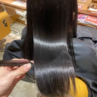 カラー 長谷川 智也/ディレクターのヘアスタイル