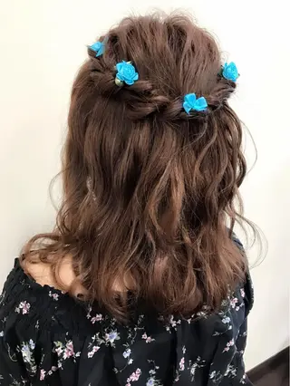 セミロング ヘアアレンジ 沢田 瞳のヘアスタイル