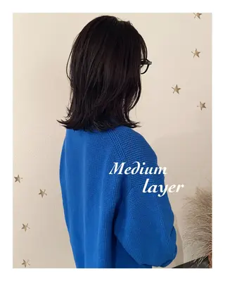 ミディアム 市川 千夏のヘアスタイル