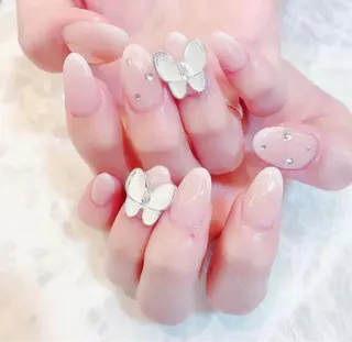 ネイル She   Nail所属・ISA_ BELLAのネイルデザイン
